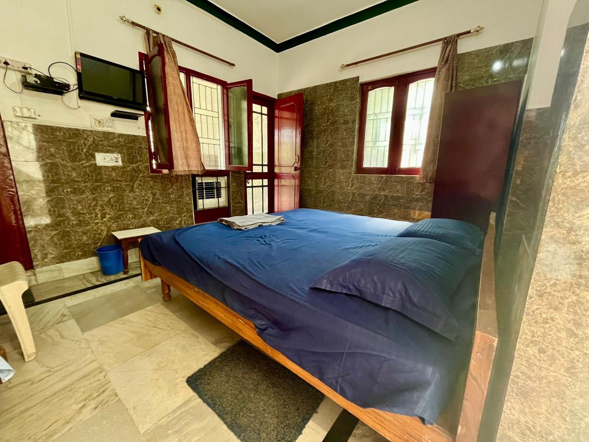Laxmi Lodge Rishikesh Exterior photo